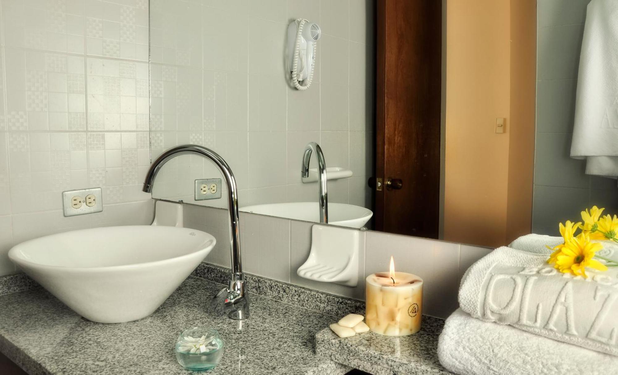 Hotel Boyaca Plaza Тунха Екстер'єр фото